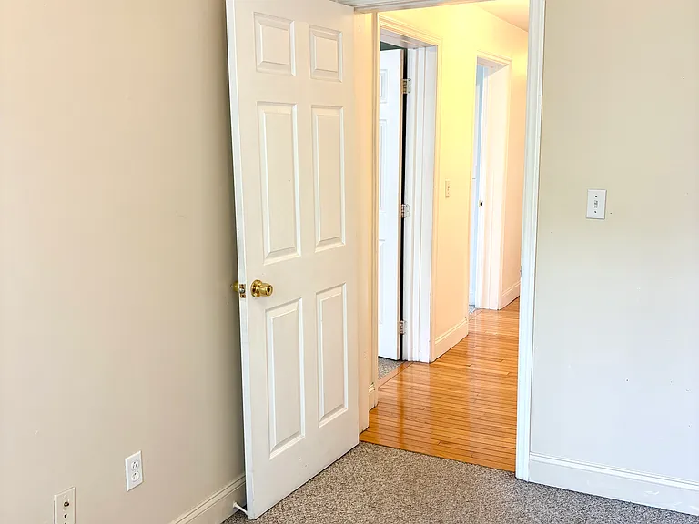 2 Morris Ave #203 — Photo 12