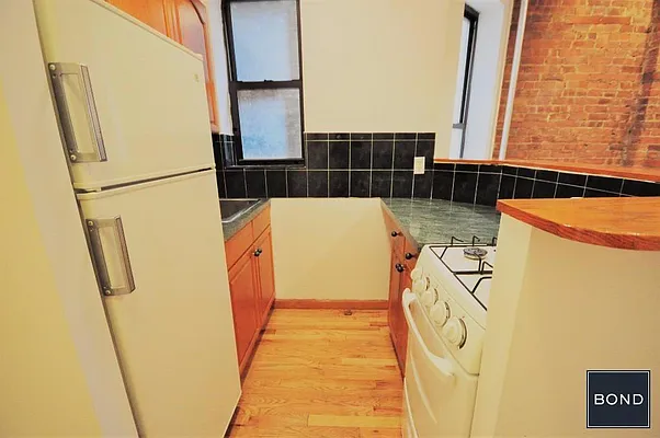 Rented by Bond New York | media 2