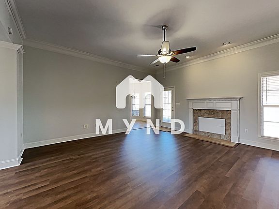 4th image of 822 Waterford Cove Ln