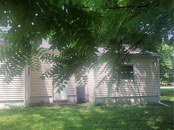 2nd image of 1530 Bryden Dr