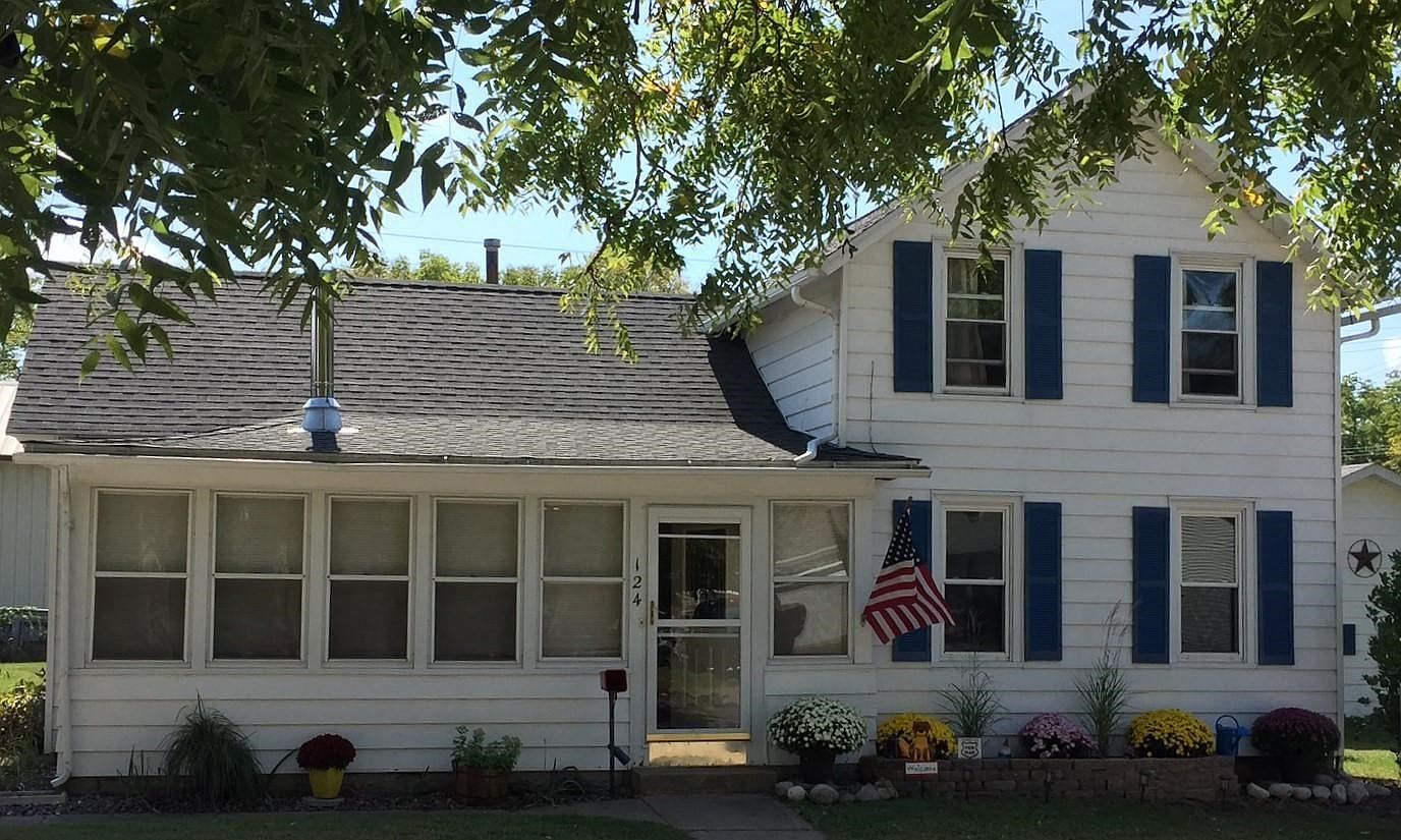124 Mill St, Holmen, WI 54636 Zillow