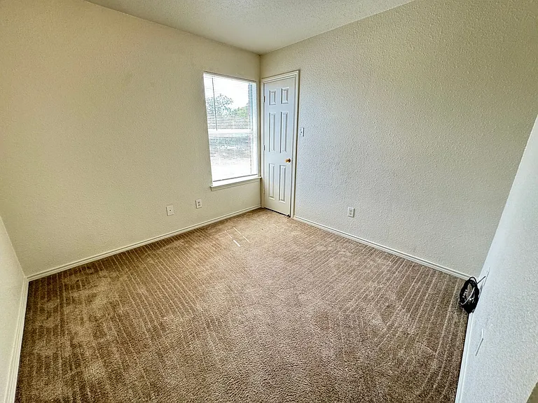 1509 Dugger Circle — Photo 31