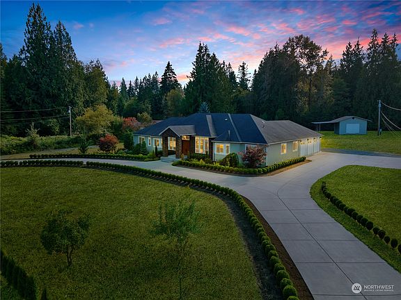 4th image of 8102 143rd Avenue NE