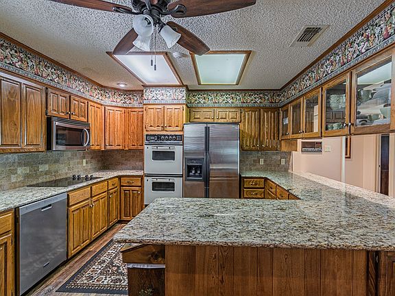 4th image of 5506 Bentwood Dr