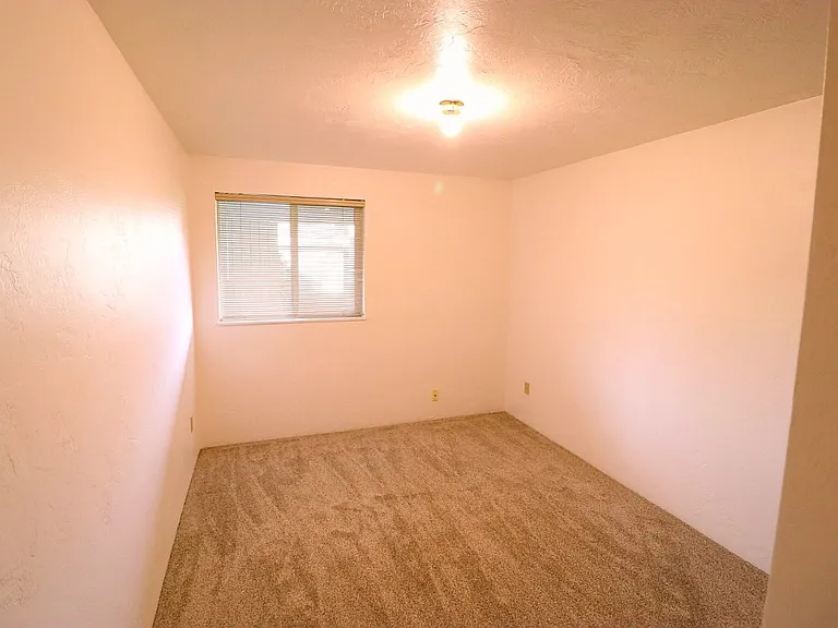 650 Harlow Rd #106 — Photo 9