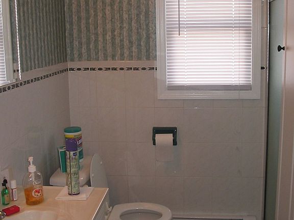one of 3 new full baths