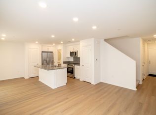 7390 Olive Grove St, Riverside, CA 92507