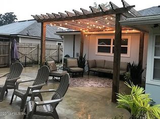 598 Celebrity Ct, Jacksonville, FL 32225