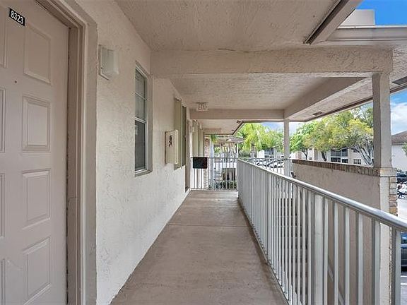 4th image of 8323 Royal Palm Blvd