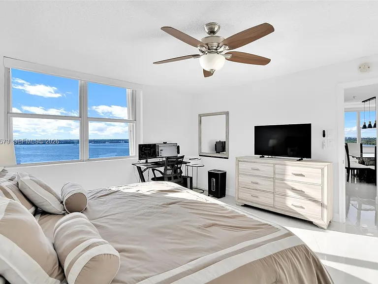 5200 N Ocean Dr #1105 — Photo 22