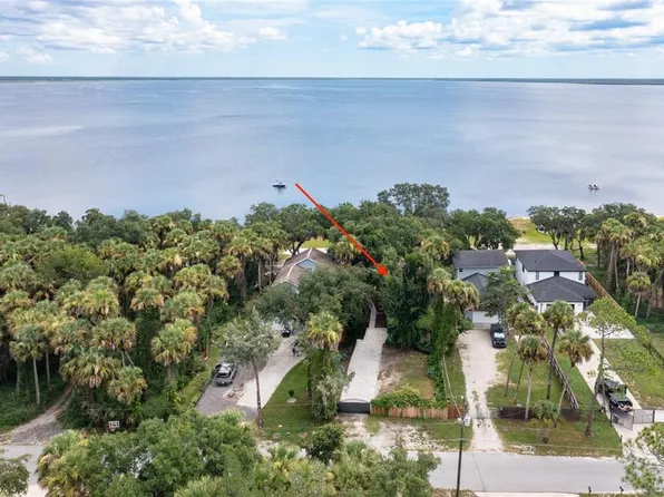 2462 Fort Lane Rd, Geneva, FL 32732