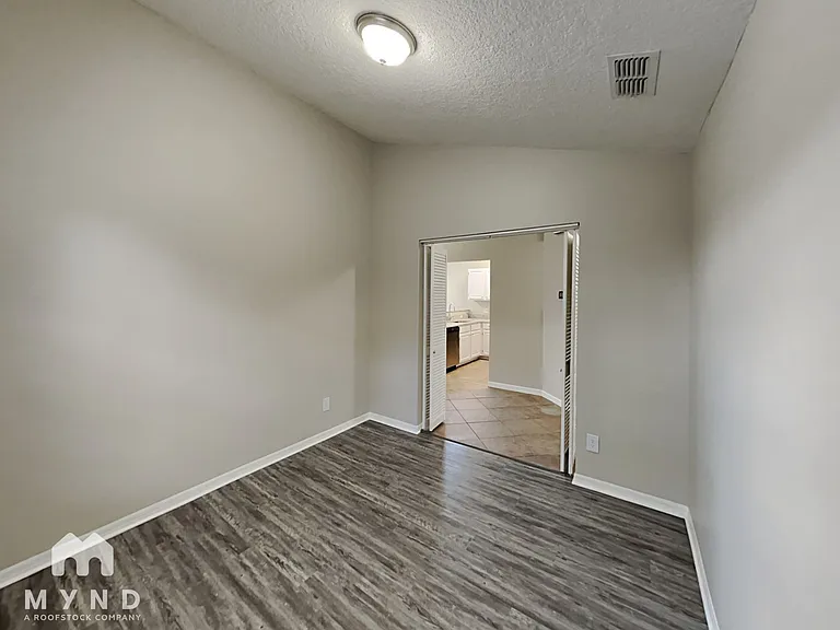 1778 Chatham Cir — Photo 15