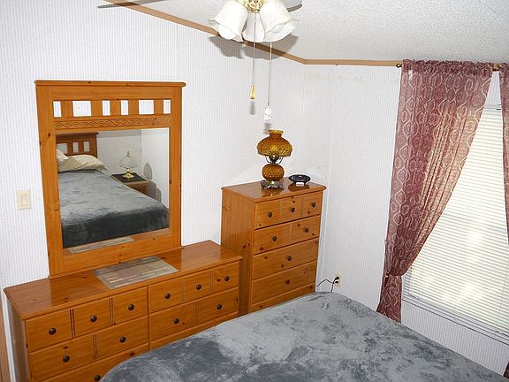5th image of 2414 Starling Cir E #411