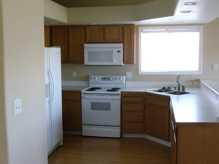 12298 W Silverking St — Photo 7