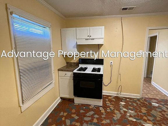4th image of 1747 Shadowlawn Blvd