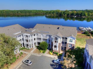 940 Jetton St UNIT 11, Davidson, NC 28036