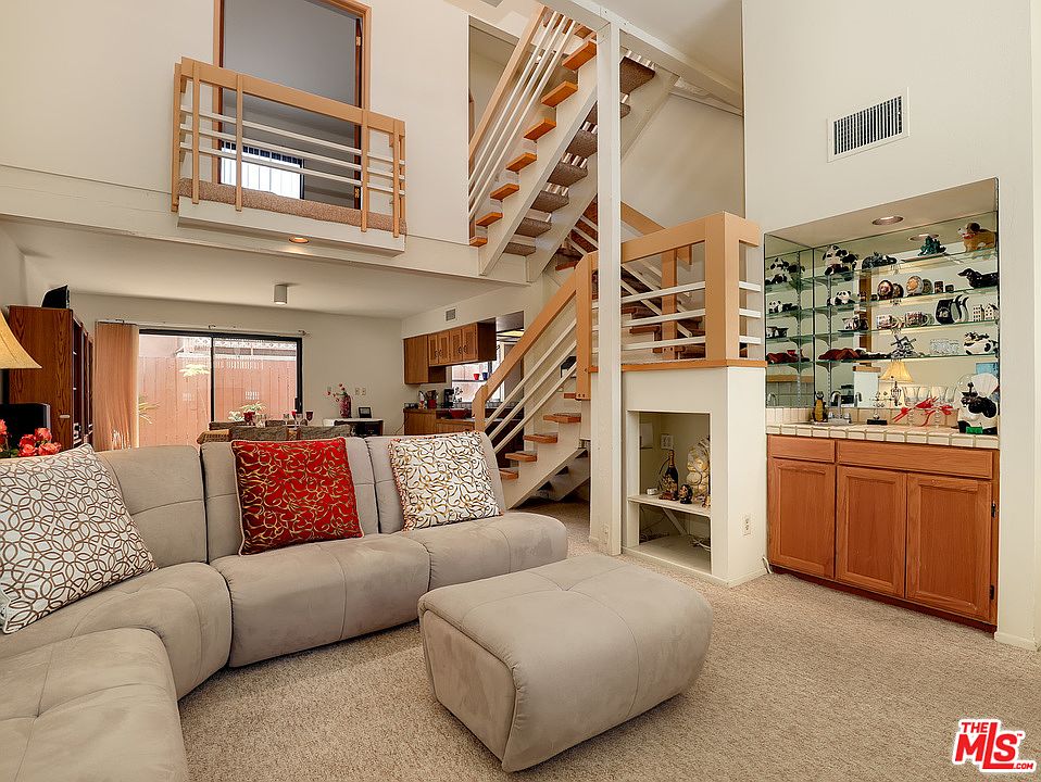 1st image of 934 21st St APT 4