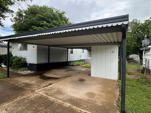 930 Joyce Dr, Farmington, MO 63640