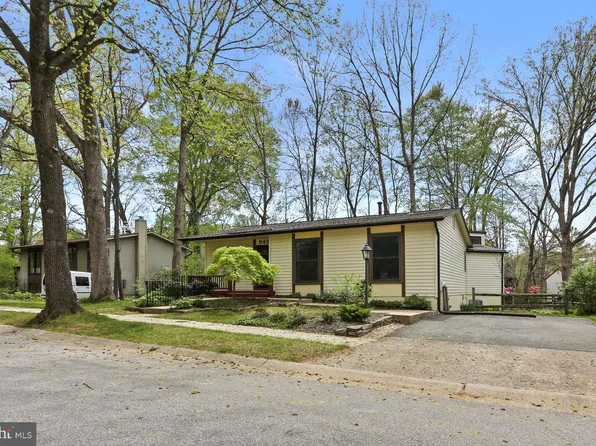 9451 Brett Ln, Columbia, MD 21045