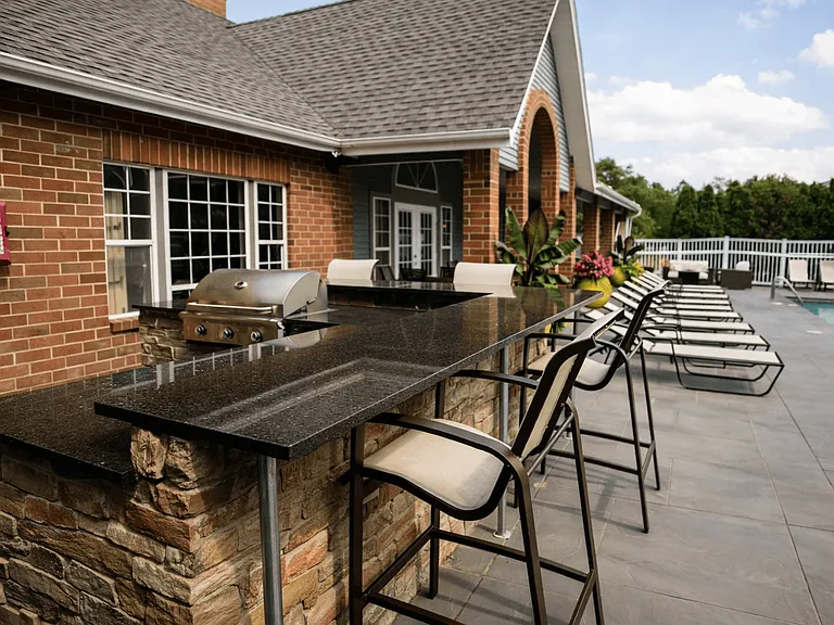 Forest Pointe Apartments — Photo 6