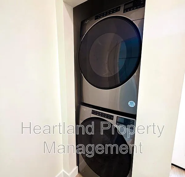 3350 Lockwood Dr #1 — Photo 6