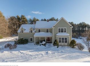 65 Woodville Rd, Falmouth, ME 04105