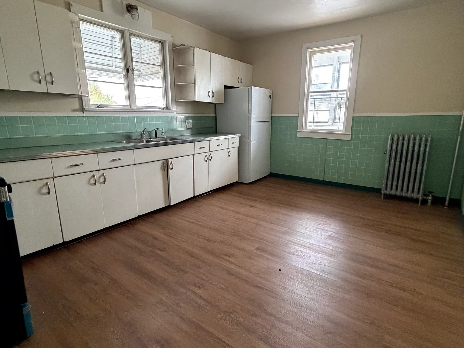 275 Maffett St — Photo 2