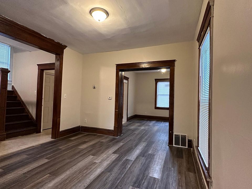1st image of 282 W Miller Ave