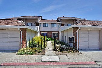 Exterior :: 7675 Arbor Creek C