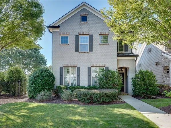 7615 Scarlet Dr, Alpharetta, GA 30005