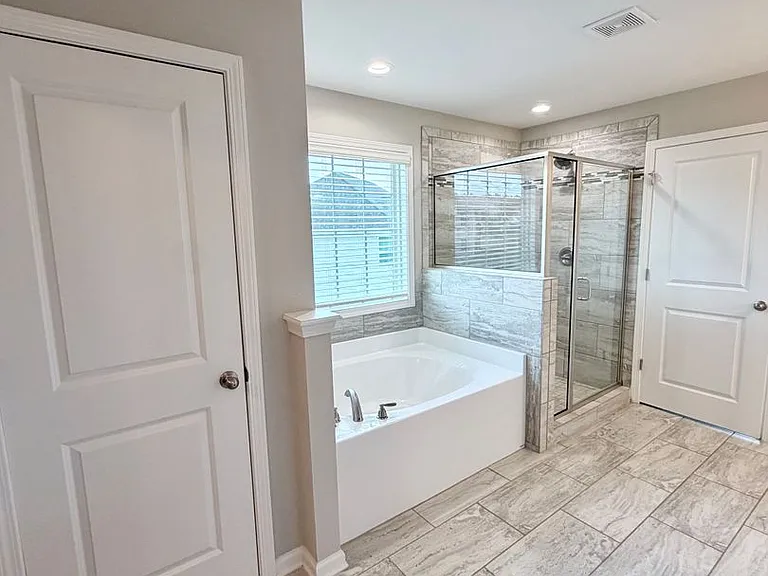 109 Taylor Leigh Ct — Photo 24