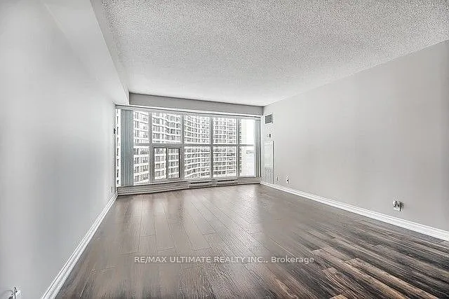 77 Harbour Sq #1606 — Photo 7