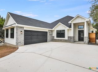 8 Lakewood Cir, Wimberley, TX 78676