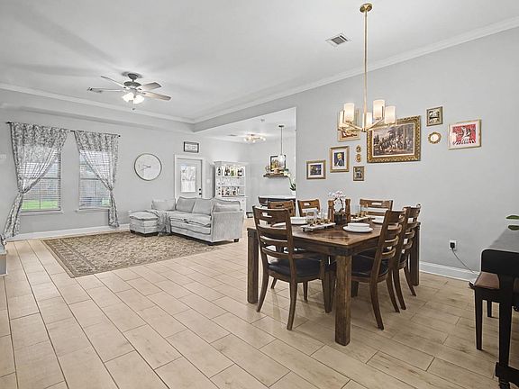 2nd image of 180 Belle Isle Dr