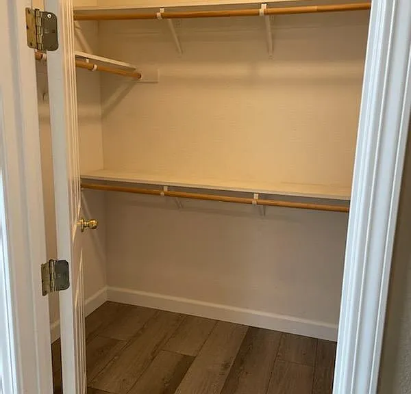 Walk-in closet