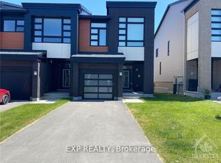 310 Wabasso Ln, Ottawa, ON K1T 0S9