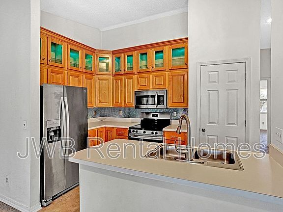4th image of 2 Aledo Ct