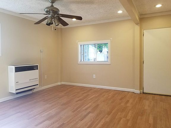 5th image of 824 N Brannick Ave