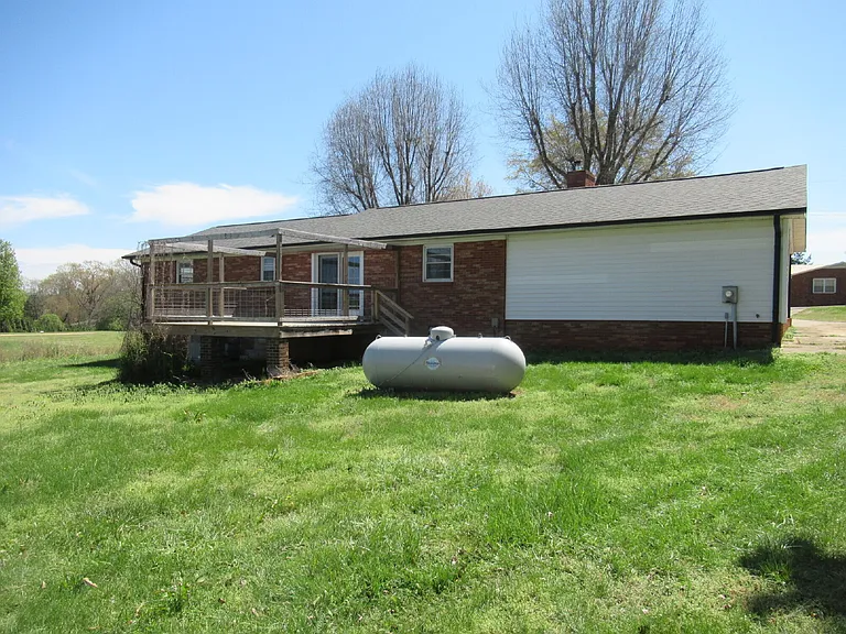 1330 Davis Rd — Photo 24