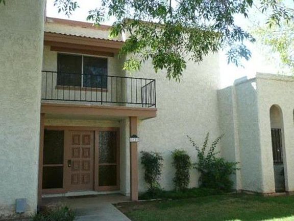 5th image of 2129 E Donner Dr