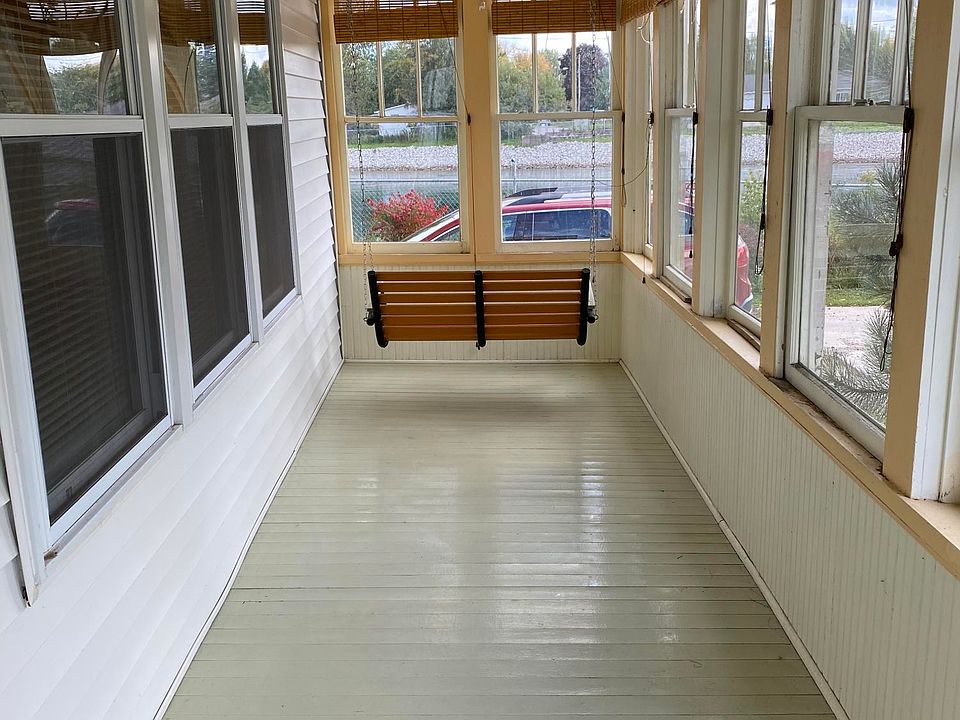 547 Cedar St, Sault Sainte Marie, MI 49783 Zillow