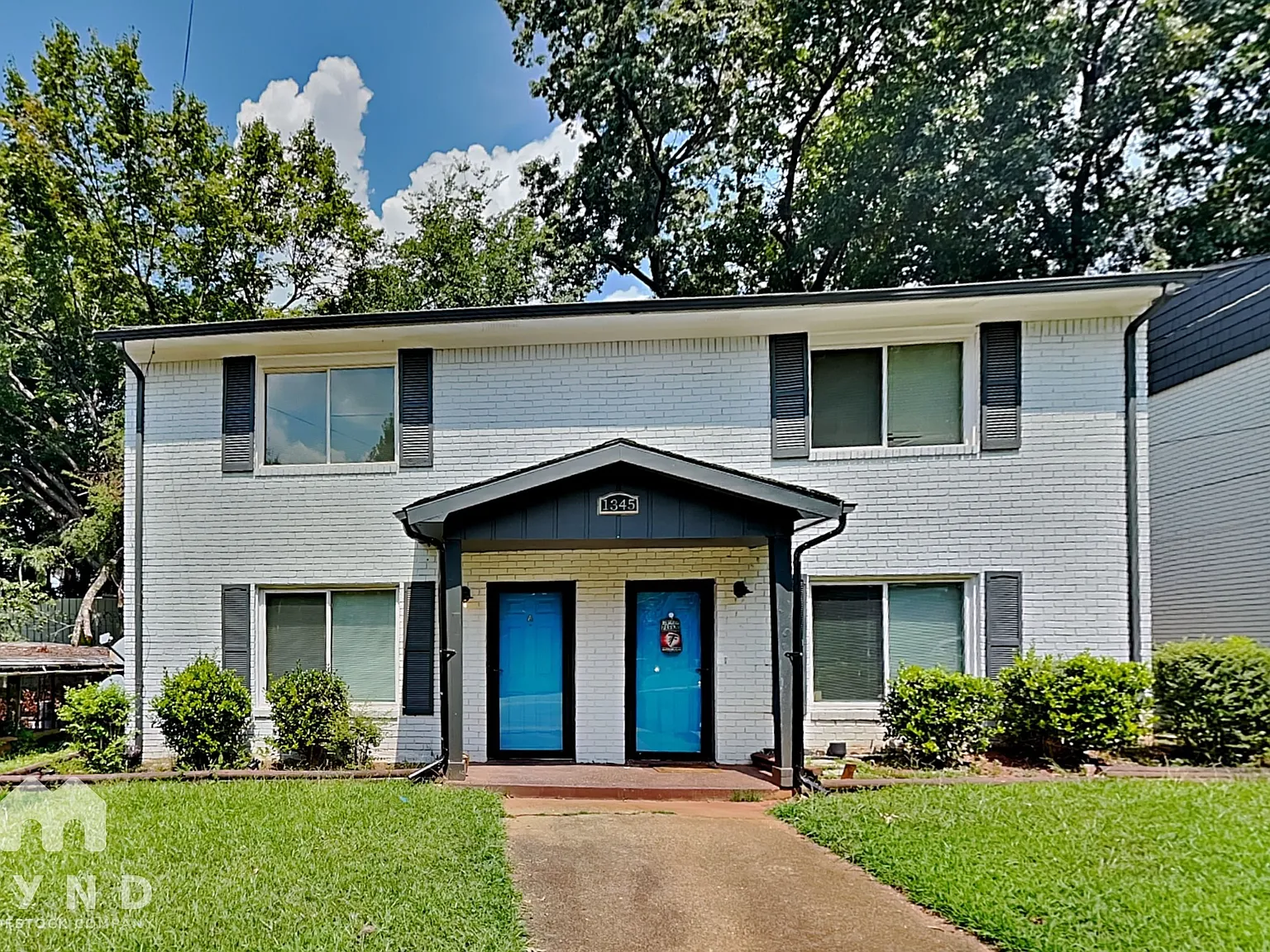 2 bed, 1.0 bath, 1248 sqft, $1,435 — Photo 1