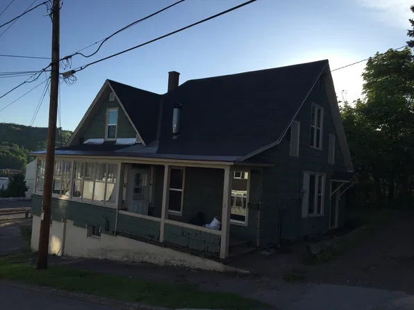 205 Quincy St, Houghton, MI 49931