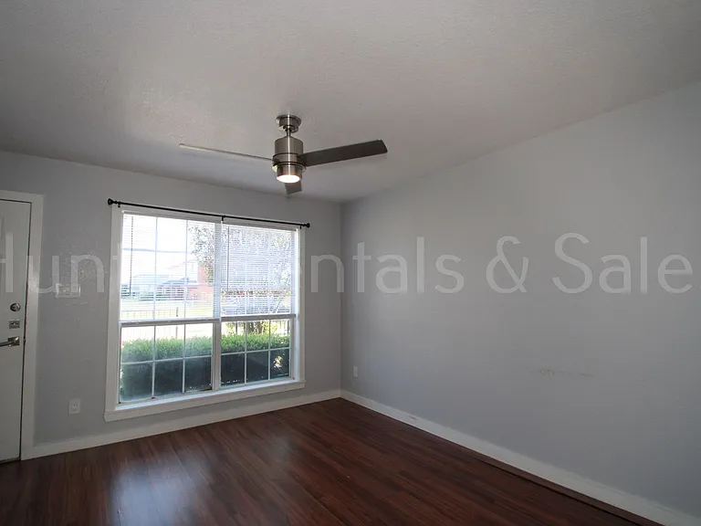 3802C Gus Dr — Photo 4