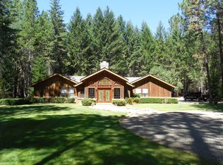 720 Idlewild Dr, Cave Junction, OR 97523