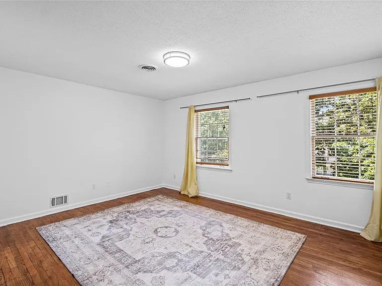 5291 Manhasset Cv — Photo 28