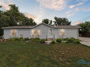 25528 Broad St, Perrysburg, OH 43551