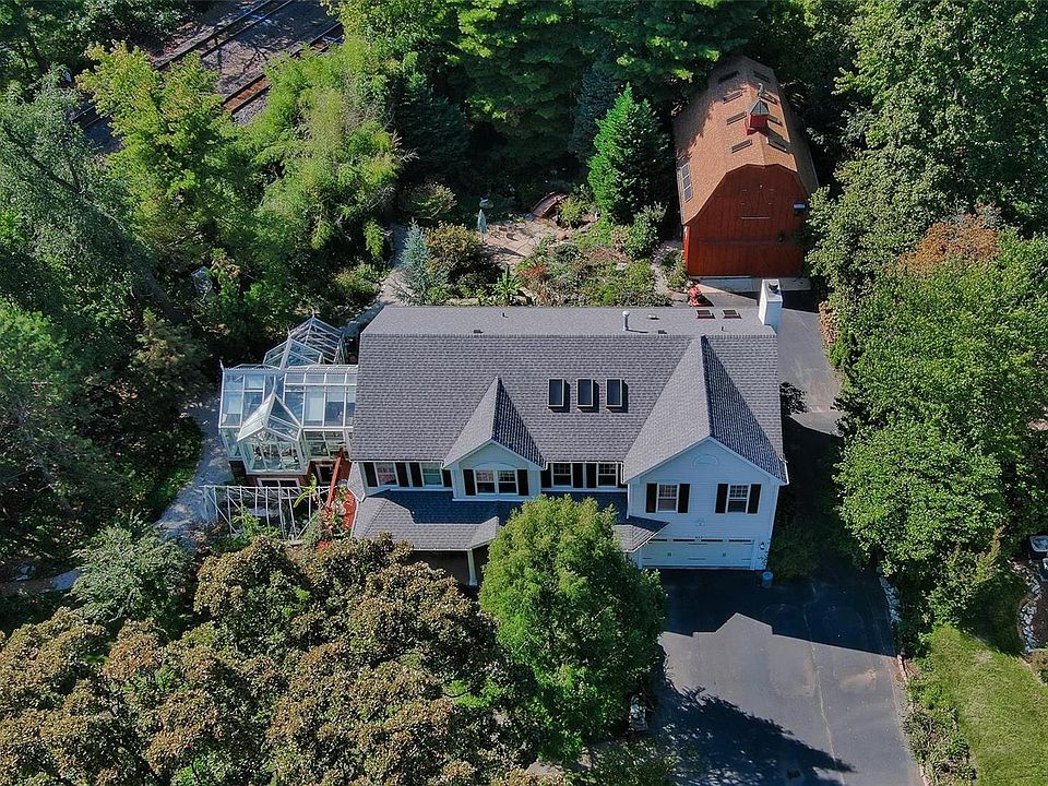 1st image of 441 Clark Ave