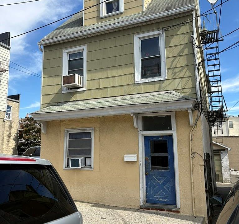 1st image of 17 3rd Street