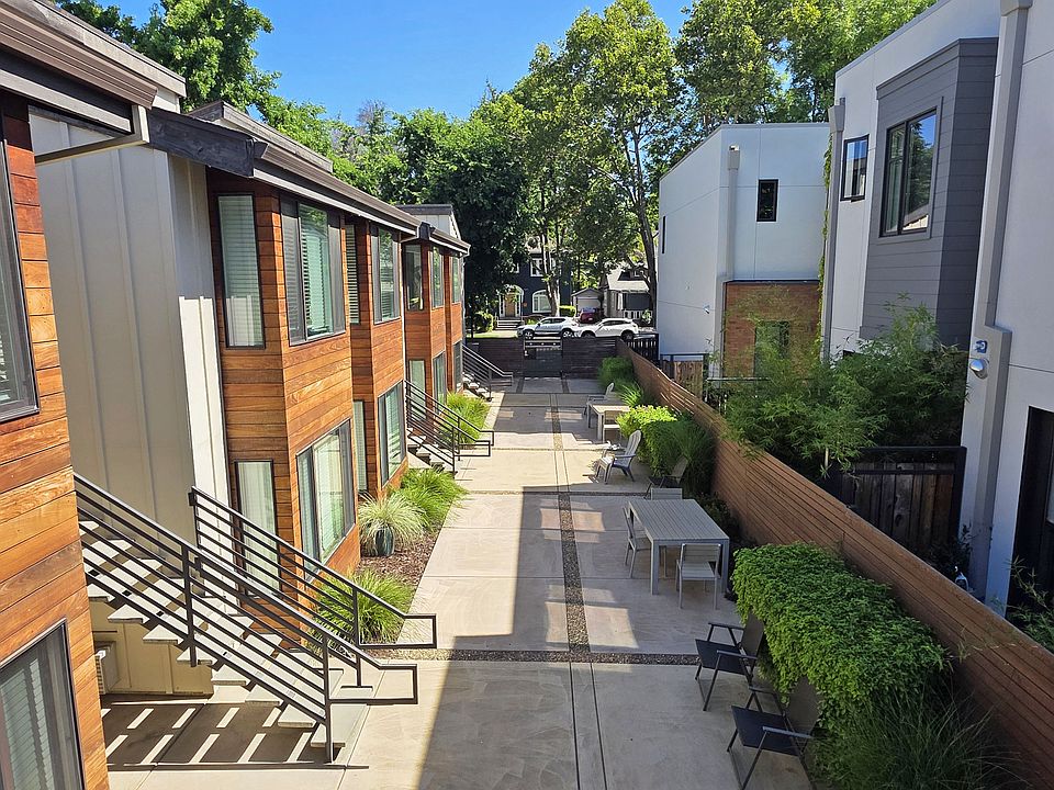 1st image of 2222 I St APT 15